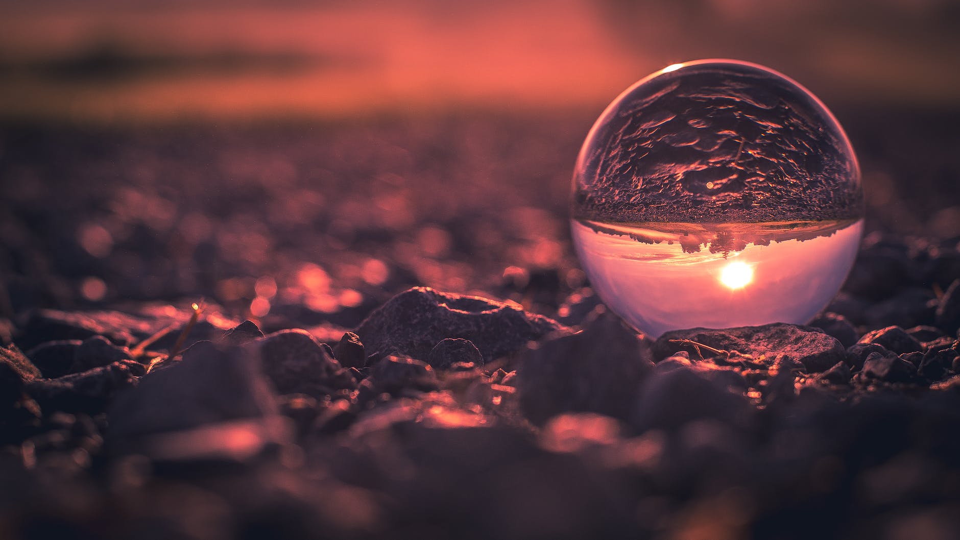 close up photo of lensball